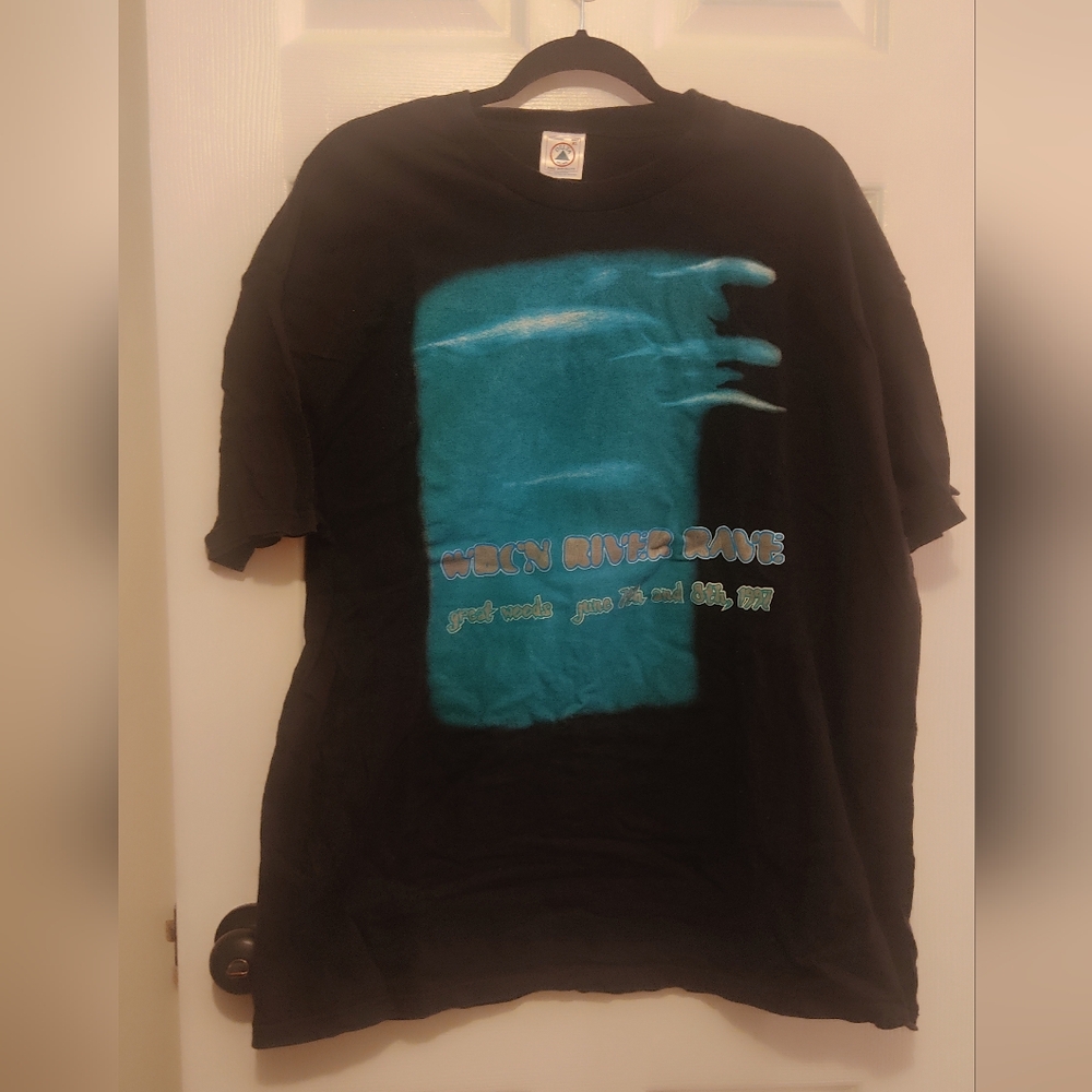 Vintage WBCN River Rave Black 1997 Graphic T-Shirt